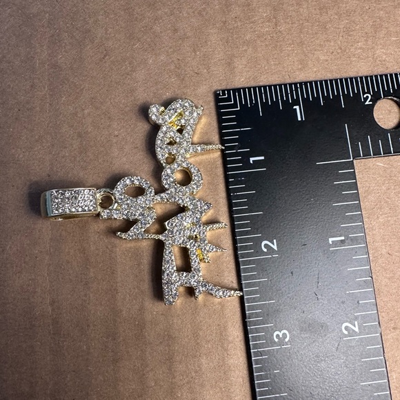 'No Favors' Bling Pendant Gold Tone Faux Stones - Picture 5 of 5